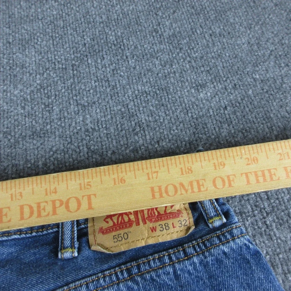Levis 550 Jeans Mens 38x31 Blue Relaxed Tapered Medium Wash Denim Casual
